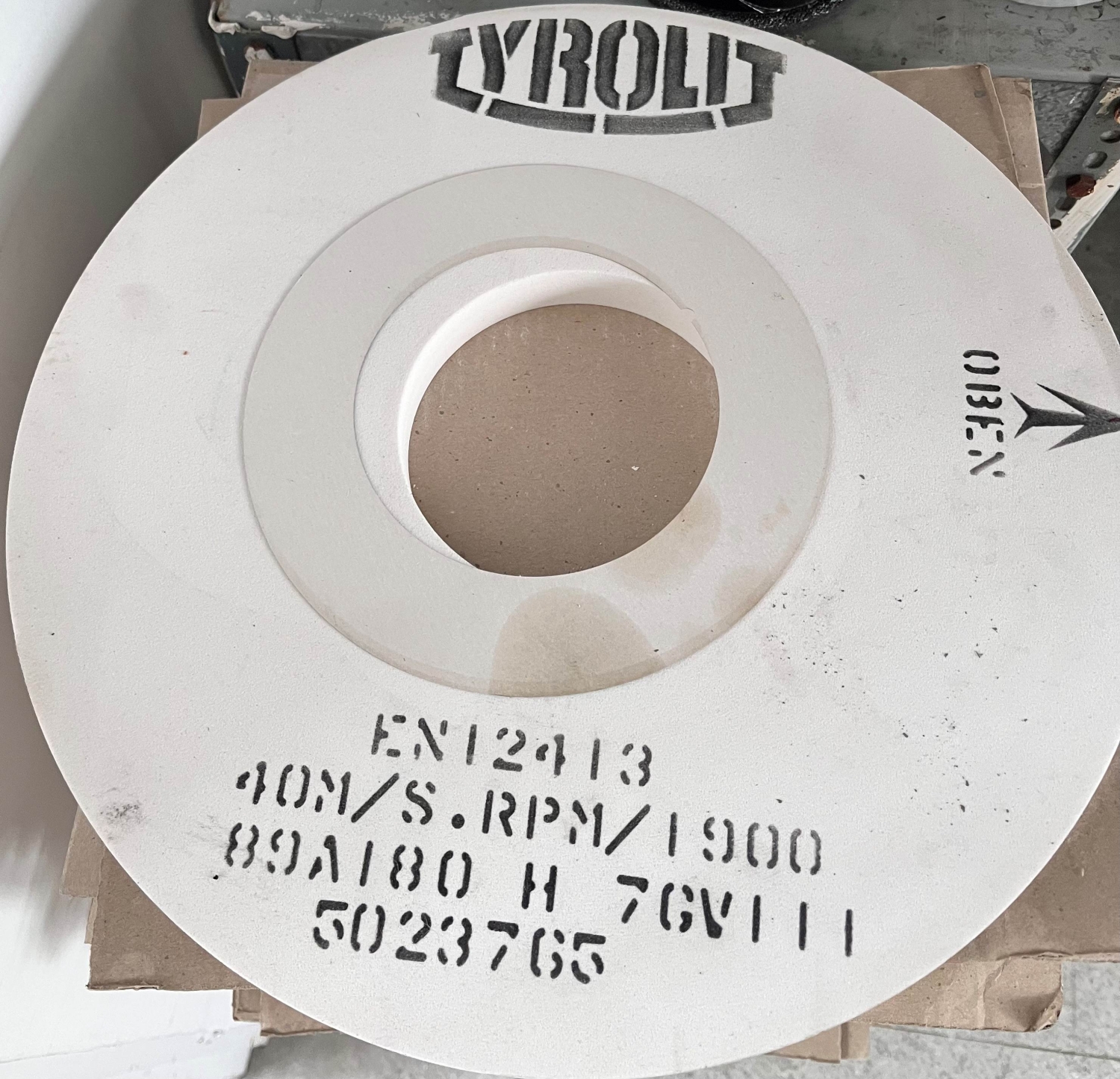 Tyrolit kerámia köszörű korong 400x25x127