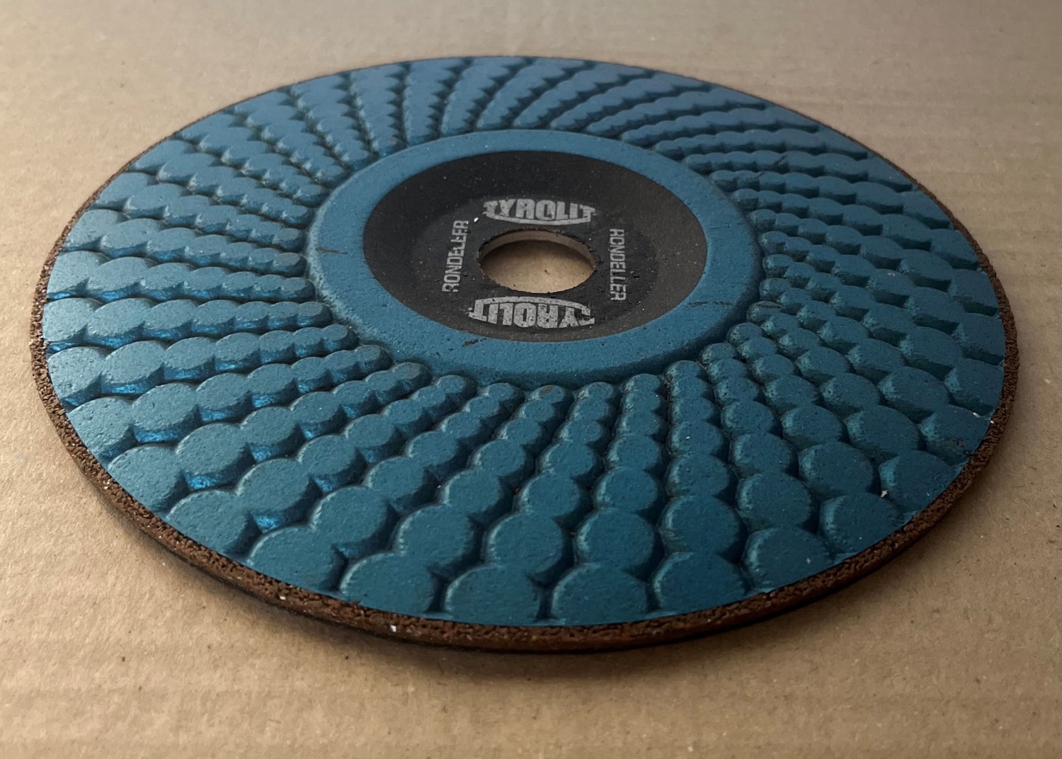 Tyrolit nagyolókorong 178x22,23